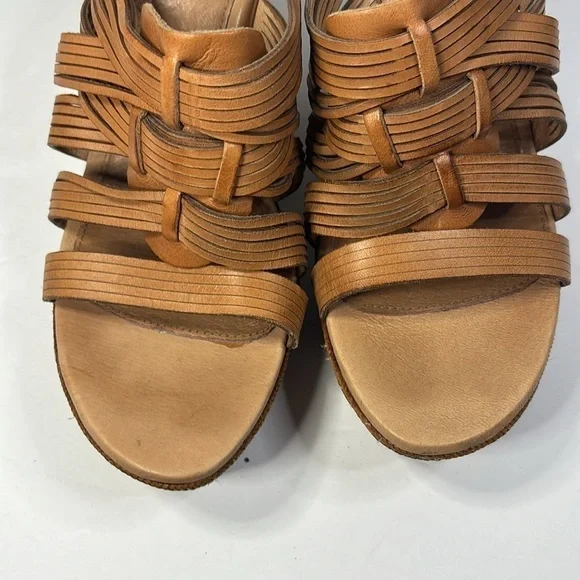 UGG Melinda platform wedge size 11 - Picture 5 of 7